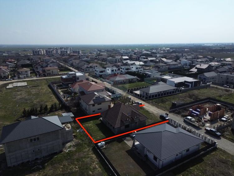 Casă / Vilă Caisului 90% gata