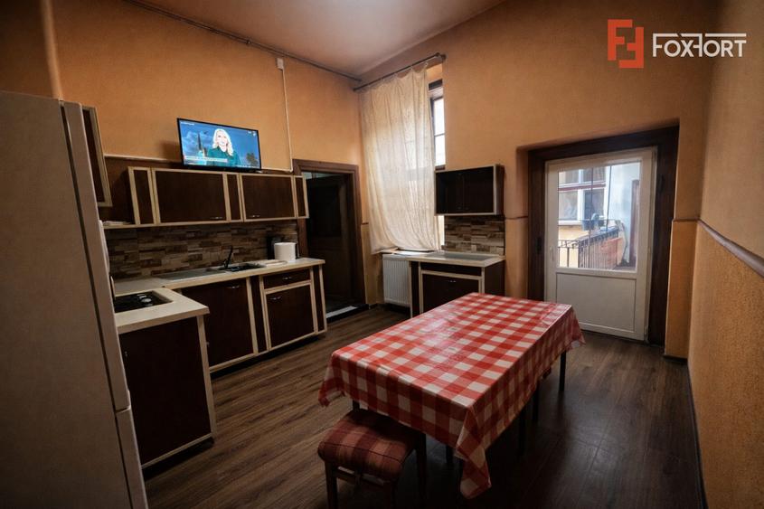 Apartament 3 camere, semidecomandat, etajul 1, Ultracentral-Arad