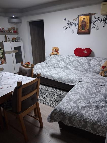 Apartament 4 camere mobilat si utilat ,decomandat,etaj 4/4,liber imediat,