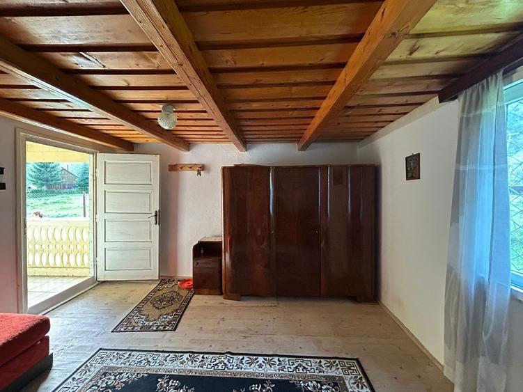 Casa de vacanta de vanzare pe Valea Lotrioarei