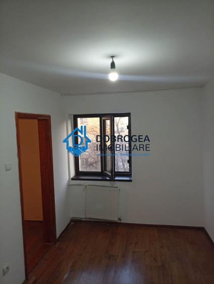 23 AUGUST- APARTAMENT 3 CAMERE, ETAJ 1