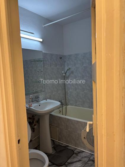 Apartament 2 camere, semidecomandat, 50 mp, ac, metrou aproape, 1 Mai - 8
