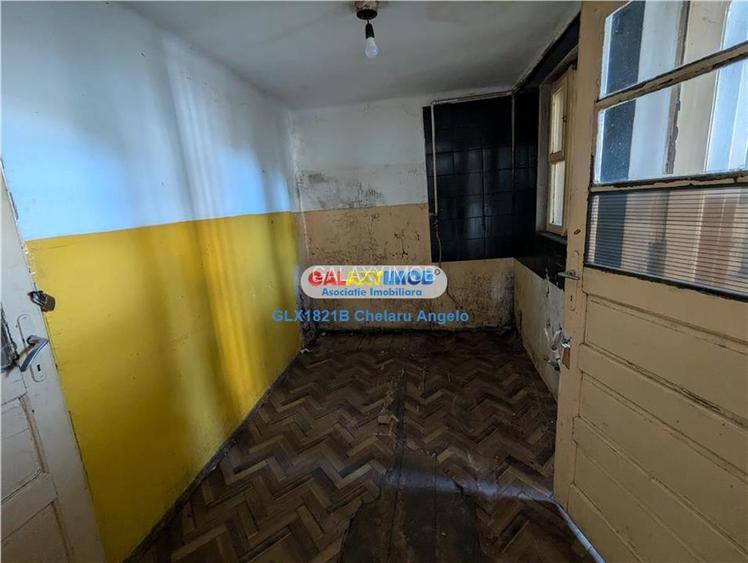 Rahova Muntii Carpati,teren 569 mp, casa 4 cam si anexe 170 mp utilit