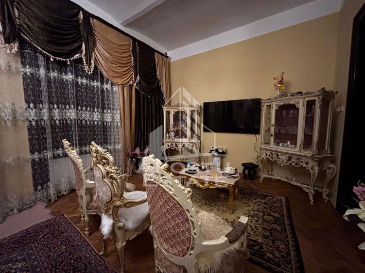 Apartament cu 5 camere de inchiriat, loc de parcare, Central,Timisoara
