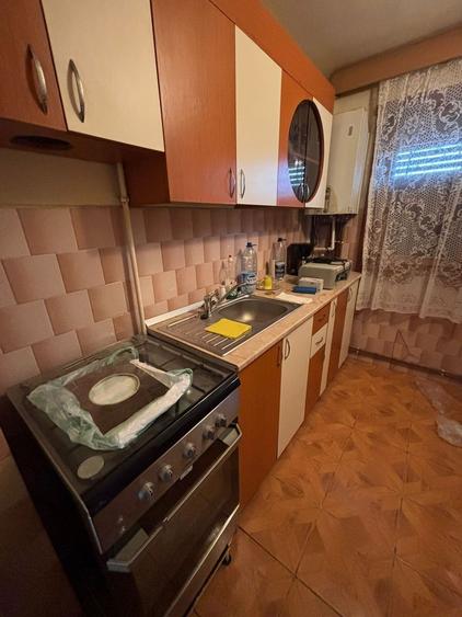 Apartament cu 3 camere de vanzare in Cugir