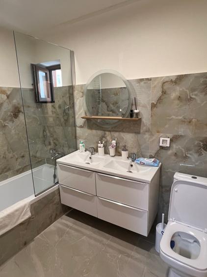 Apartament 3 camere Lux situat în Piața Amzei