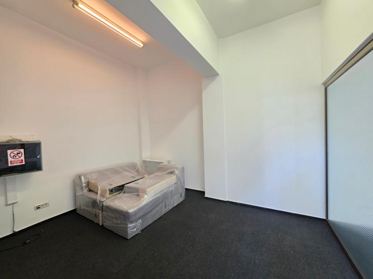 Spatiu D+P+1+M - 17 camere - 793mp - teren 532 mp - Eroii Revolutiei
