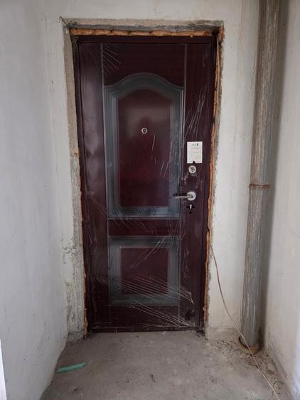 Apartament cu 3 camere decomandat etajul 4 zona centrala Adjud