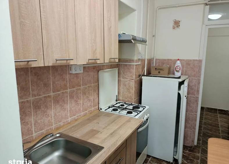 Nicolina - zona linistita - aproape de tramvai