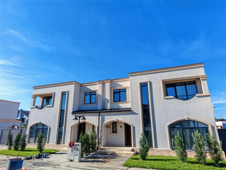 Casa ta verde din comuna Berceni Padurea Craiului.