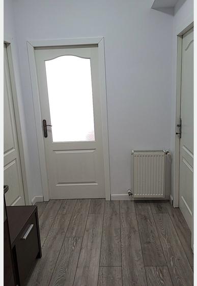 Apartament de o camera, zona Florilor/ FLORESTI