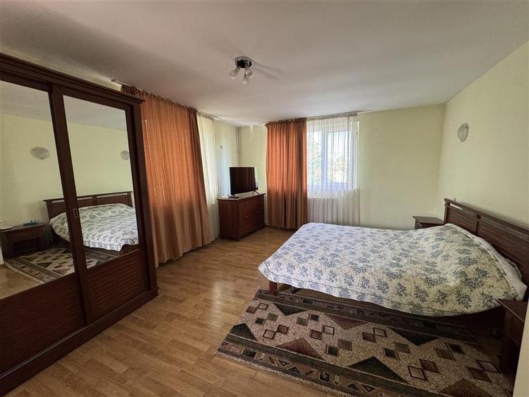 VANZARE VILA BRAGADIRU SOSEAUA ALEXANDRIEI S+1+M TEREN 1000 mp