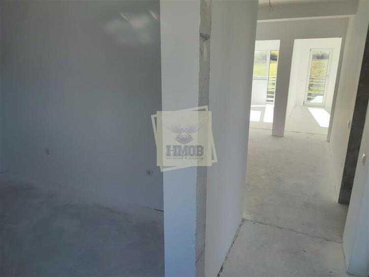 Casa moderna 5 camere teren 490 mp terasa acopertia in Cristian