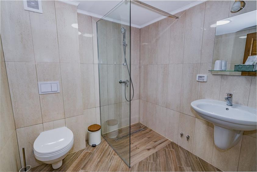 Business la cheie - Proprietate tip pensiune cu rating 9,8/10 Booking