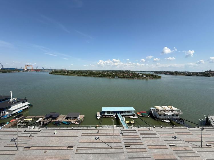 Faleza, 2 camere, vedere panoramica spre Dunare, totul nou, renovat integral