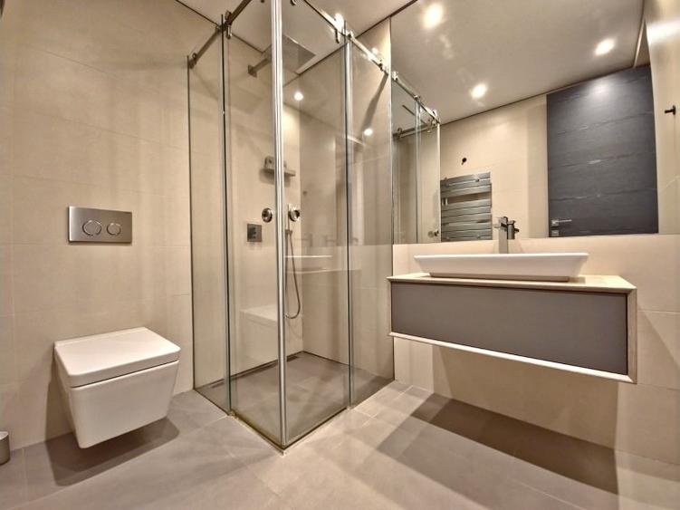 Apartament 5 camere mobilat - Primaverii