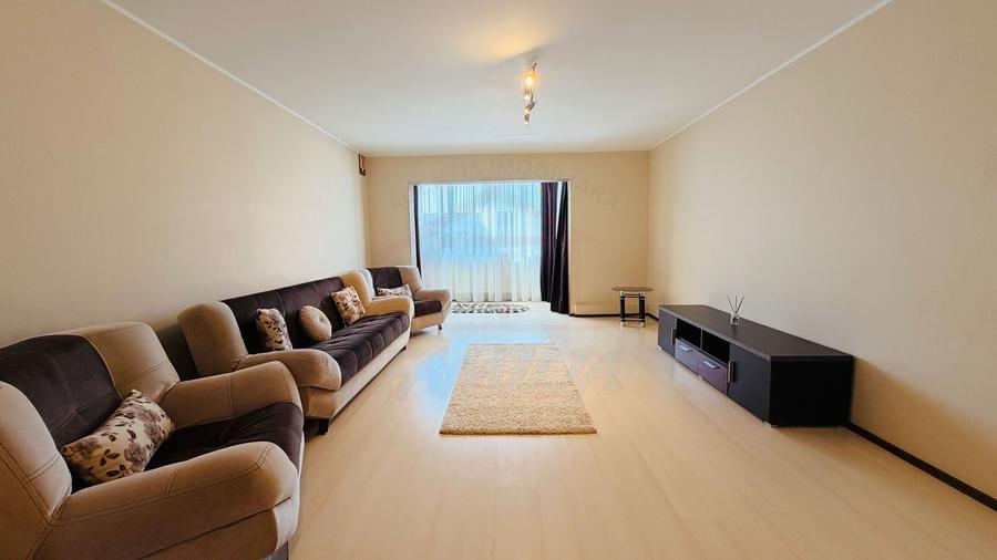 Vand apartament 3 camere IC Frimu in IFR, strada Nae Leonard, Bloc R