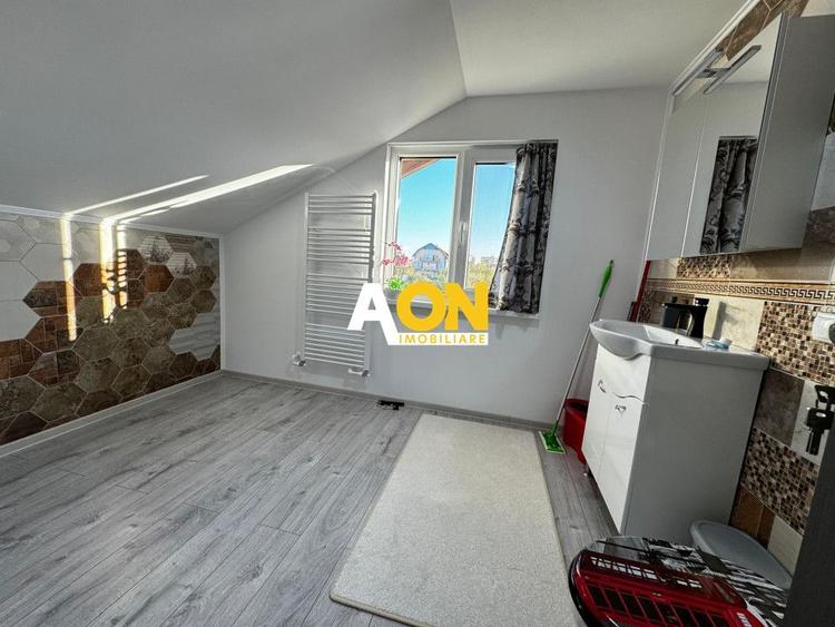 Casa de vanzare, 4 camere, 2 bai, mobilata-utilata, 234 mp teren