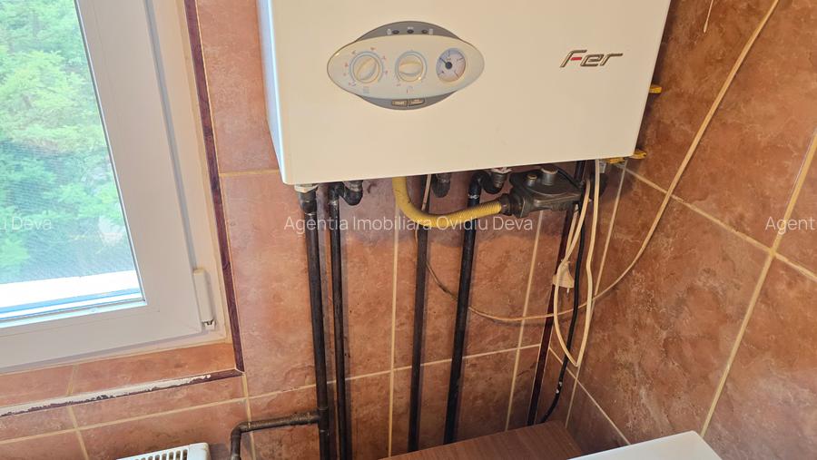 Vand apartament 2 camere semidecomandat in Deva, zona Micro 15, situat pe mijloc - 6