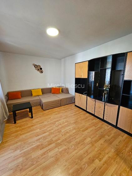 Închiriez apartament 2 camere , decomandat ,  - 12