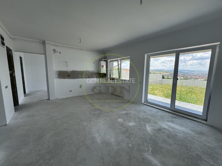 Ap. cu 3 cam. la vilă cu grădină 80m2! - 3