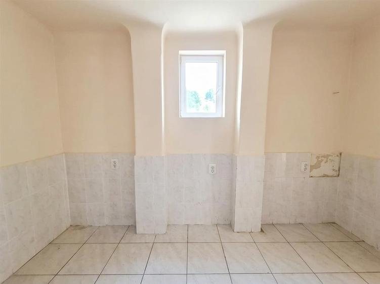 RECO spatiu comercial de inchiriat