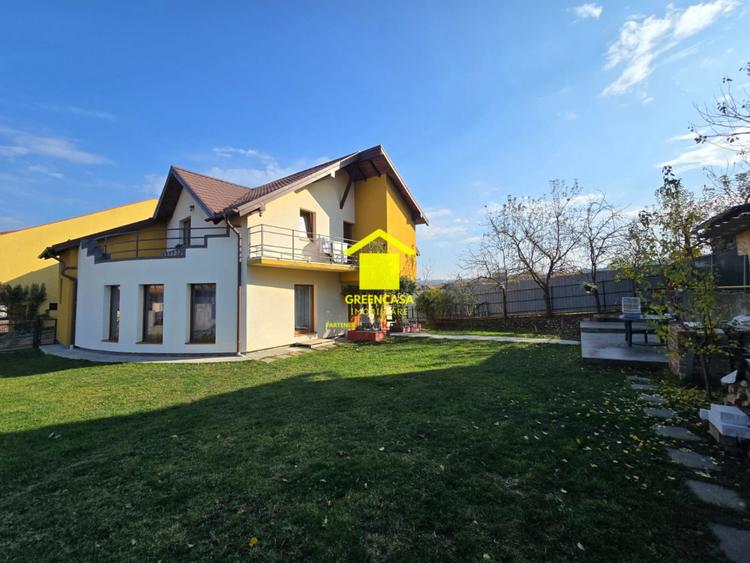 Casă deosebită, 234mp utili, 500mp teren liber, zona Borhanci