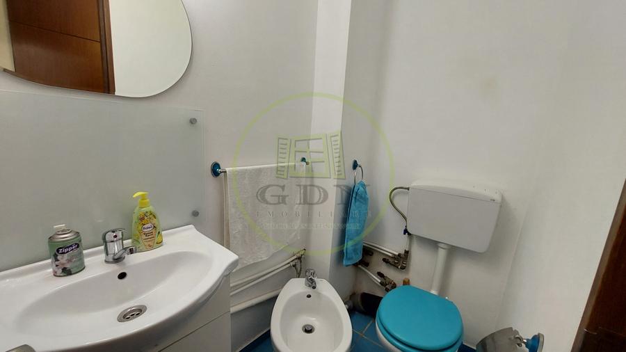 Apartament 3 camere decomandat, 71 mp, etajul 3, Rovine zona Parculet