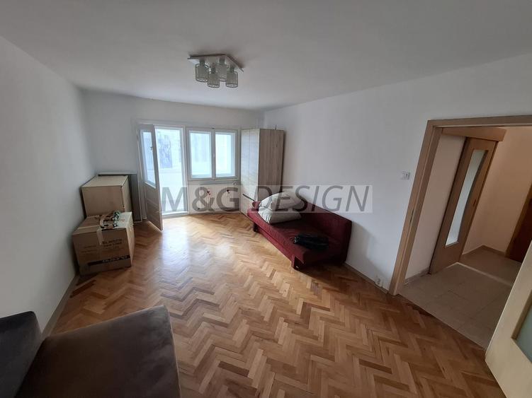 Aradului, 3 camere decomandat, 2 bai