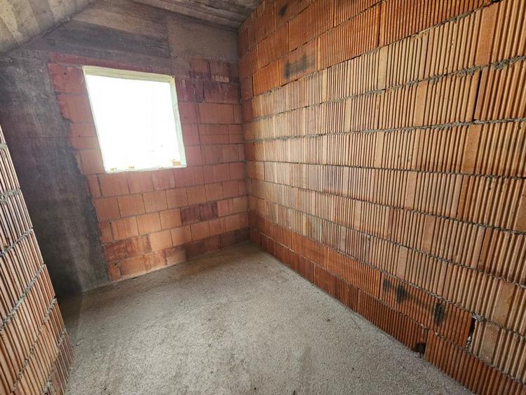 Casa duplex P+E+Etaj Retras, Selimbar, COMISION 0%