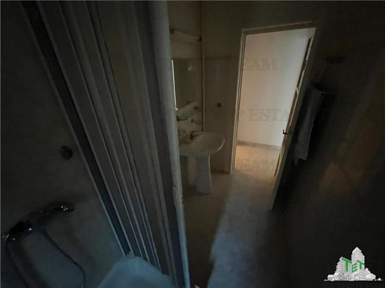 Apartament 2 camere, etaj 1, aproape de Piata Domenii zona linistita.