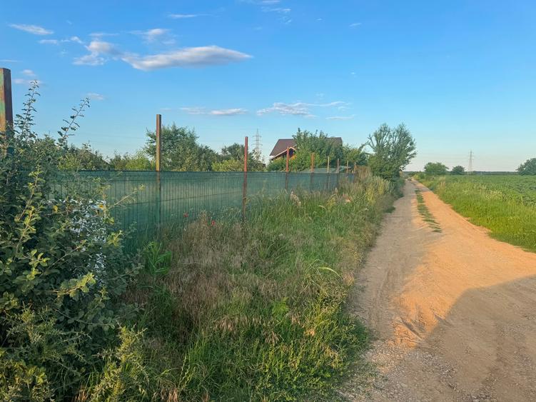 Casa Peris  zona Cocioc  (Nefinalizata) , langa terenul de Golf Bucharest