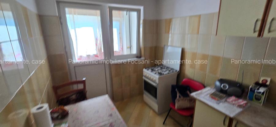 3 camere de vanzare, etajul 9, Focsani - 19