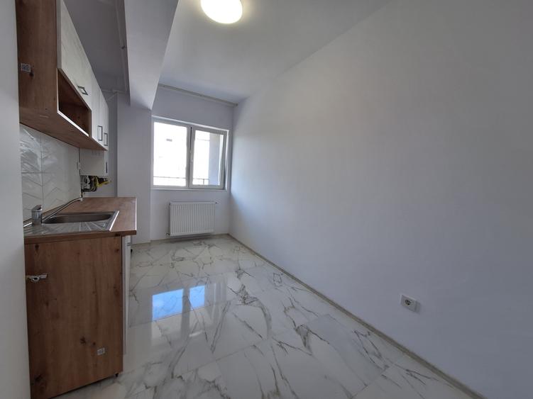 Apartament cu o camera decomandat, balcon, zona Terra