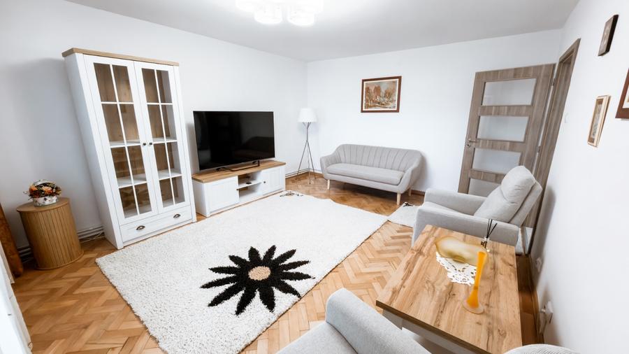 Apartament 4 camere decomandate, 100 mp | Micro 17 | Mobilat și utilat