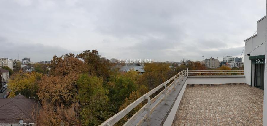 Apartament 5 camere-spatios- zona central-garaj - 3