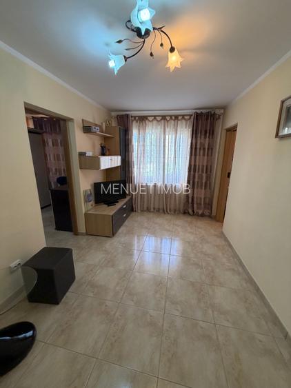 Apartament 2 camere, str.Alunisului - 13