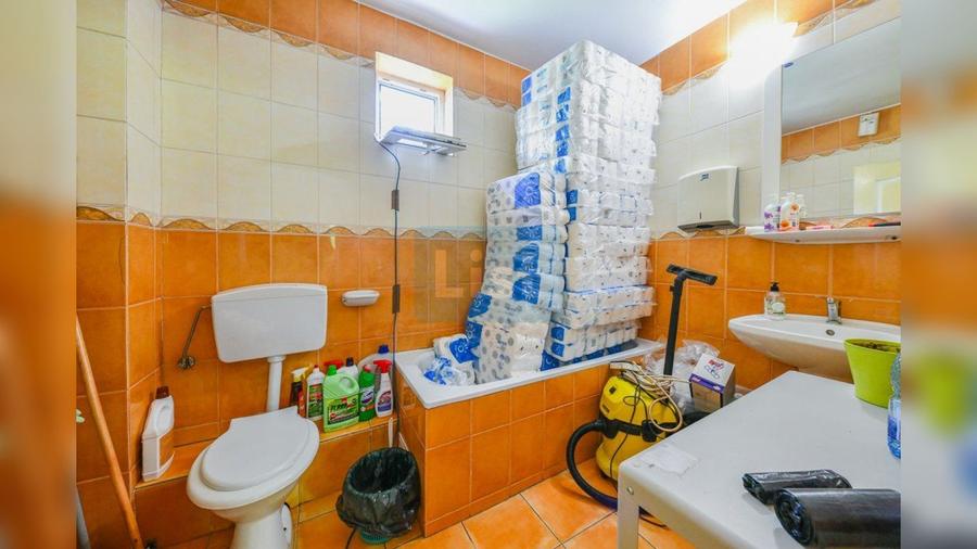 Comision 0 % Apartament 3 camere PARTER, 2 parcari, curte 100mp