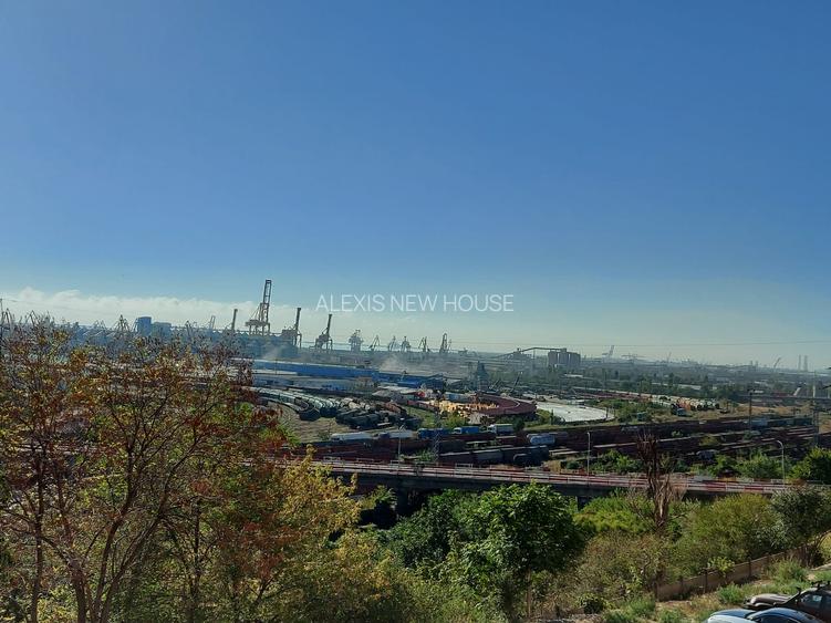 Apartament 2 camere - zona Far (Centrul de scafandri ) contract ANAF - 12