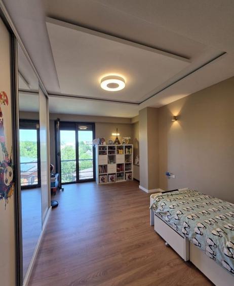 Iancu Nicolae: Apartament cu 4 camere, mobilat si utilat, compound cu piscina !