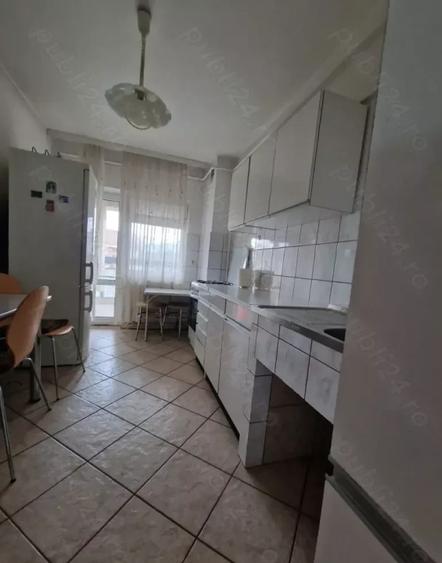 DE VANZARE I APARTAMENT 3 CAMERE I DECOMANDAT I ETAJ 1 I CENTRU I 73 MP I