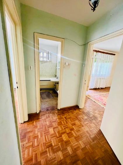 Proprietar vând Apartament 2 camere, Bacău - 55 mp, etaj 1, zona Orizont