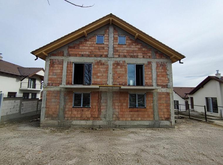 DUPLEX Modern -4 camere, Zona Cl. Cisnadiei, COMISION 0%