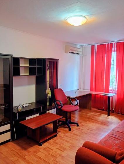 Apartament 3 camere de vanzare in zona Rahova   Ttafic Greu