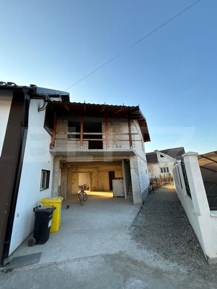 CLADIRE MIXTA DE VANZARE IN COMUNA DUMITRA, OPORTUNITATE DE INVESTITIE