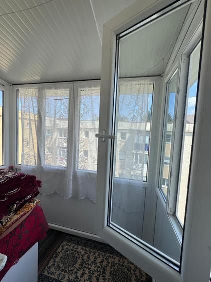 Apartament 3 camere , zona Hurmuzachi , Radauti