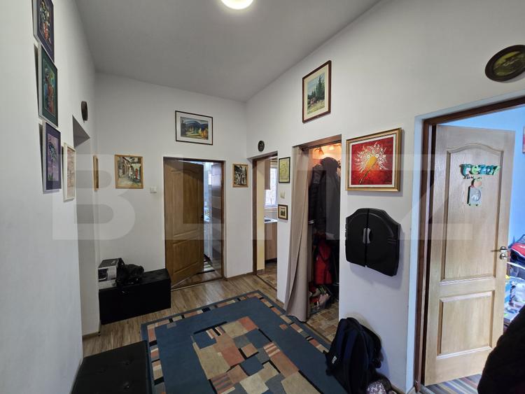 Apartament in casa 100 mp, 3 camere, teren 260mp, zona Dambul Rotund