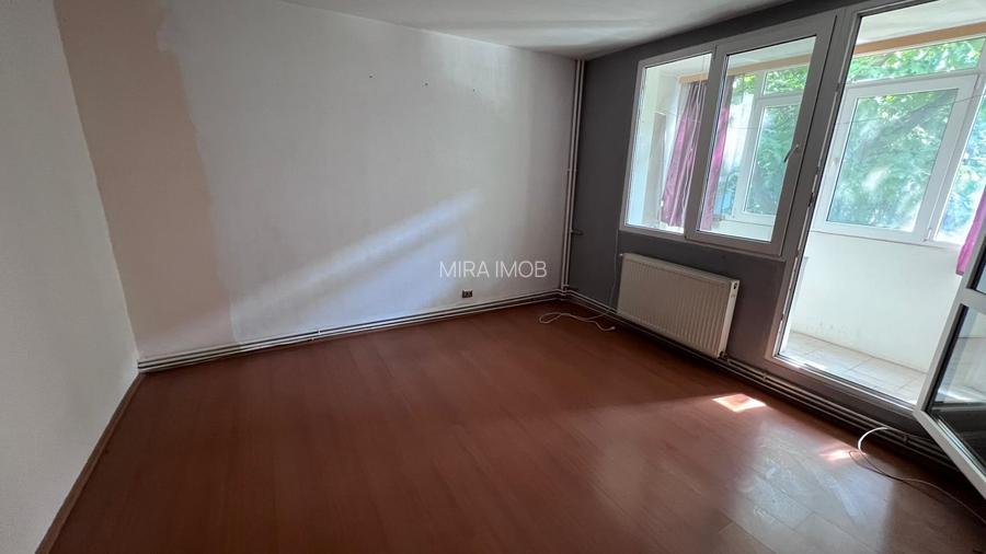 Apartament 4 camere decomandat | 80 mp | Etaj 1/4 - 9