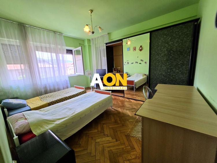 Apartament 4 Camere,  2 Bai. Zona Closca, 103mp Utili