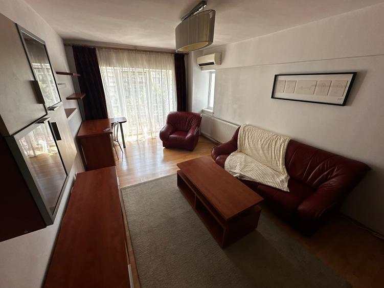 Uniri- Str Traian 2 camere mobilat